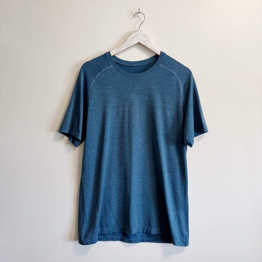 LULULEMON Metal Vent Tech Short Sleeve
Poseidon / Hawk Blue L Large - Picture 2 of 8